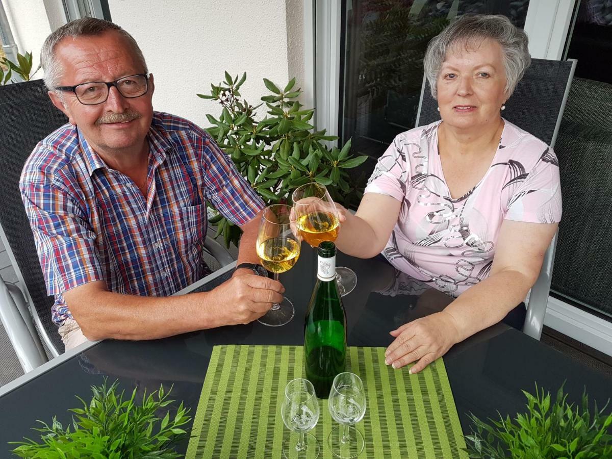Ferienwohnung Moritz Sankt Aldegund Exteriör bild